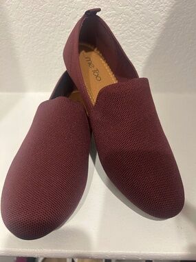Women's flat shoes